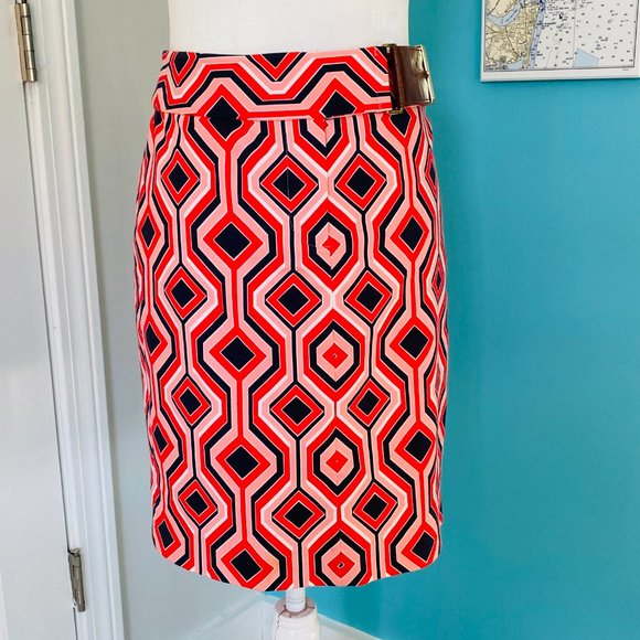 Michael Kors Mod Inspired A Line Skirt w Leather Belt Detail (size 4P) - Picture 2 of 12